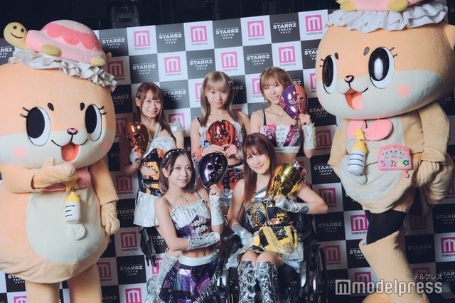 （後列左から）ちぃたん☆、小島夕佳、森下舞桜、陽向こはる、ちぃたん☆（前列左から）月野もあ、猪狩ともか（C）モデルプレス