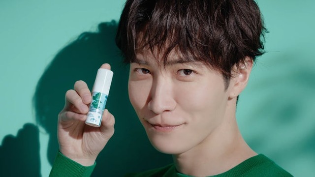 渡辺翔太／新WEBCM「3人のデンティス」篇（提供写真）