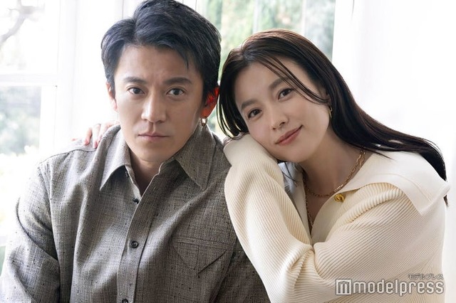モデルプレスのインタビューに応じた小栗旬、ハン・ヒョジュ（C）モデルプレス