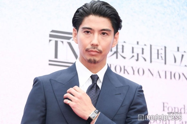 賀来賢人（C）モデルプレス