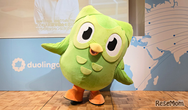 「Duolingo English Test リーダーシップセミナー」会場で出迎えてくれたデュオ