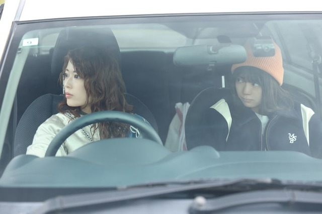 岩本蓮加、冨里奈央「ふたりエスケープ」第1話あらすじ（C）田口囁一・一迅社／「ふたりエスケープ」製作委員会