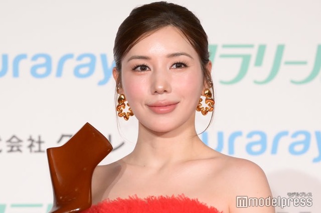 「第21回クラリーノ美脚大賞2025」に出席した仲里依紗（C）モデルプレス