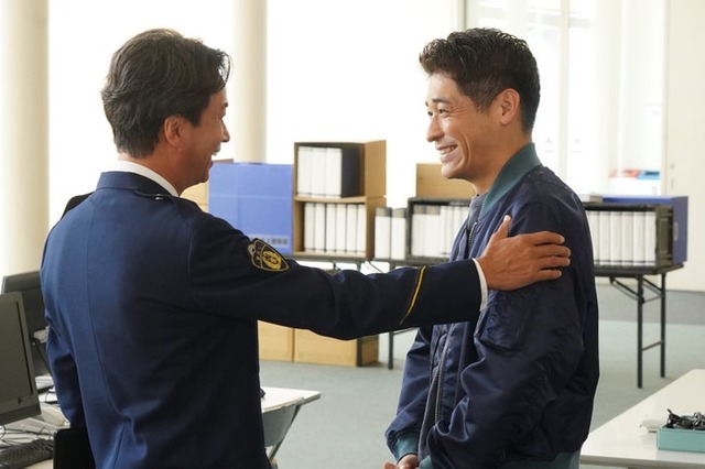 椎名桔平、佐藤隆太「新東京水上警察」第1話（C）フジテレビ