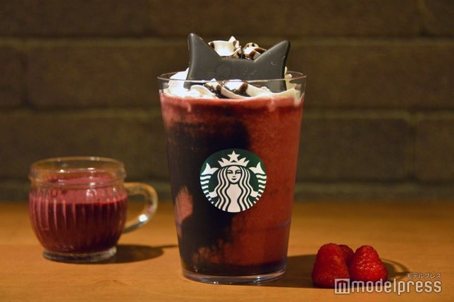 アサイー ベリー フラペチーノ（C）モデルプレス