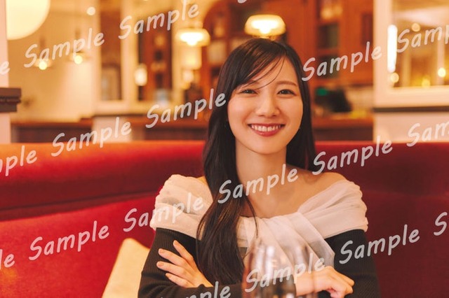 河田陽菜2nd写真集「テイクオフ」大垣書店ポストカード 撮影／SAKAI DE JUN