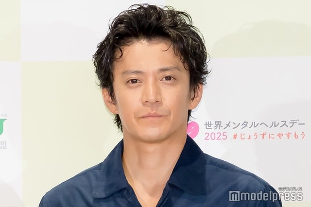 「B-side Talk 〜心の健康ケアしてる？」の公開収録に出席した小栗旬（C）モデルプレス
