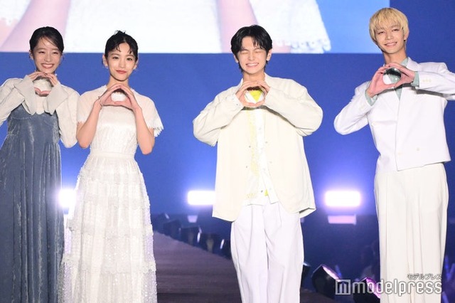 （左から）池端杏慈、當真あみ、齋藤潤、吉澤要人（C）モデルプレス