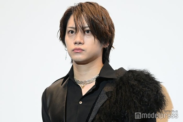 佐藤流司（C）モデルプレス