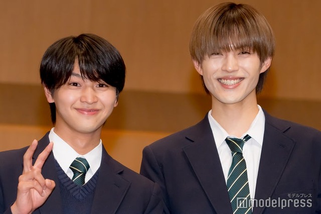 ドラマ「修学旅行で仲良くないグループに入りました」制作発表会見に出席した藤本洸大、簡秀吉（C）モデルプレス