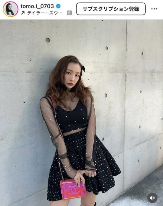 板野友美、シースルーの上品肌見せコーデにファンうっとり「大人な落ち着いた雰囲気」「センスいい！」