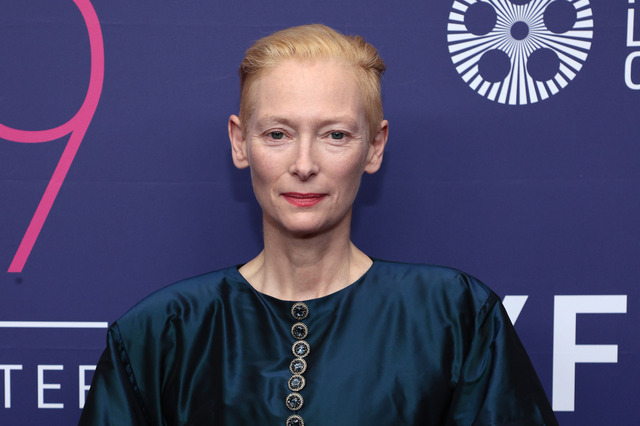 ティルダ・スウィントン Photo by Dimitrios Kambouris/Getty Images