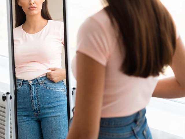 老け顔よりヤバいのはコッチ…「みっともない」と思われる40代50代の残念な「オバ見え」パターン