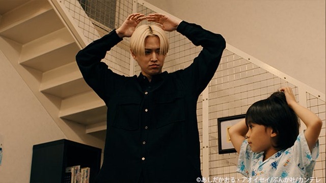 白岩瑠姫、佐藤大空「天才外科医・成瀬のふわとろオムライスは罪ですか？」（C）あしだかおる・アオイセイ／ぶんか社／カンテレ