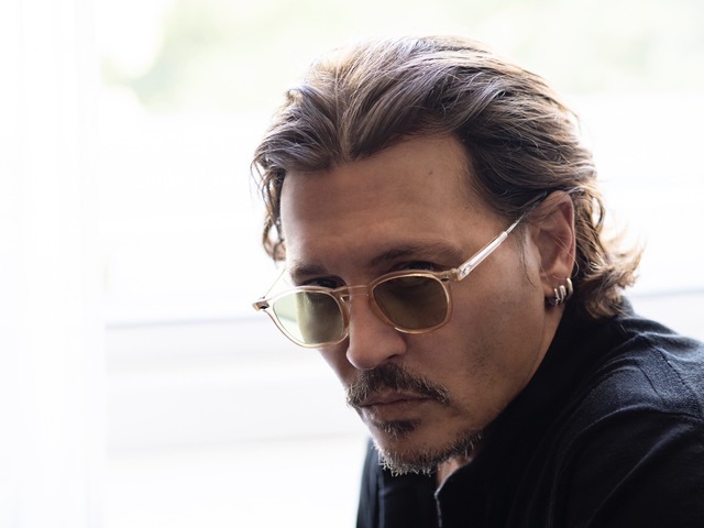 ジョニー・デップ／Photo by Ross Halfin.jpg
