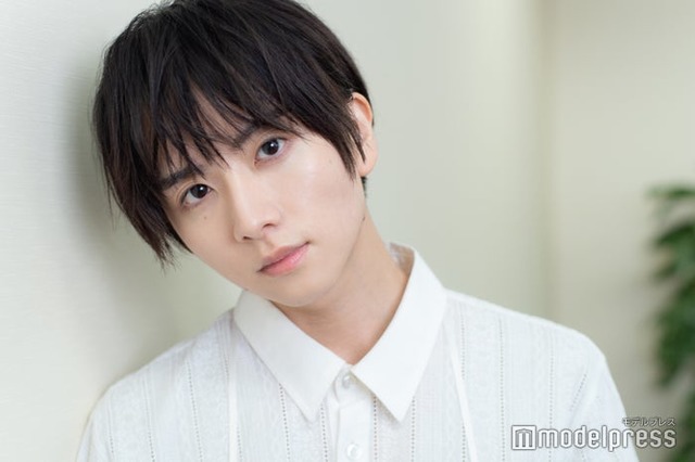 モデルプレスのインタビューに応じた板垣李光人（C）モデルプレス