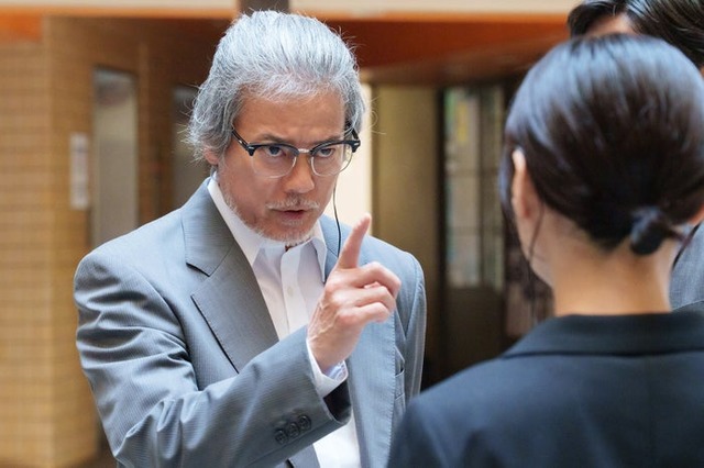 唐沢寿明「コーチ」第1話（C）「コーチ」製作委員会