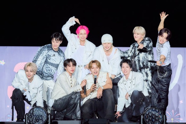 JO1「JO1 5th Anniversary ～祭り～」（C）LAPONE ENTERTAINMENT