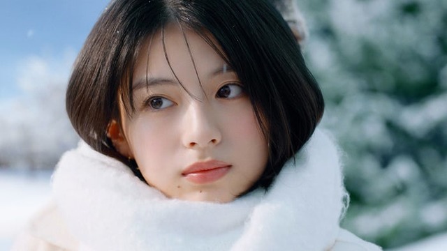 出口夏希「冬の待ち合わせ」篇（提供写真）