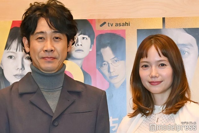 「ちょっとだけエスパー」囲み取材会に出席した大泉洋、宮崎あおい（C）モデルプレス