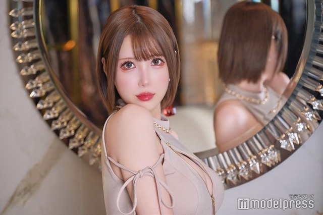 白崎那奈「妃翠」（C）モデルプレス