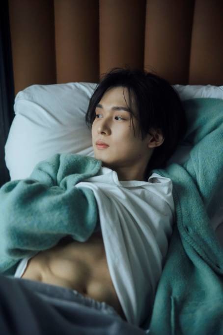 俳優・田村心、引き締まった腹筋がチラリ！ストイックに磨き上げた肉体美に釘付け