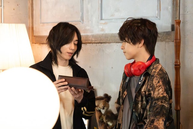 染谷俊之、本島純政「UNREAL-不条理雑貨店-」3話（C）「UNREAL-不条理雑貨店-」製作委員会