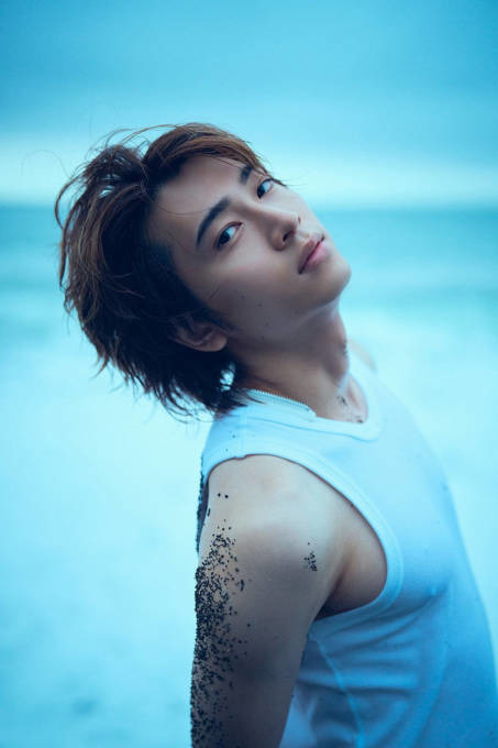 発売前には重版決定！庄司浩平、セルフプロデュース写真集で美麗カット＆純文学のような物語を展開