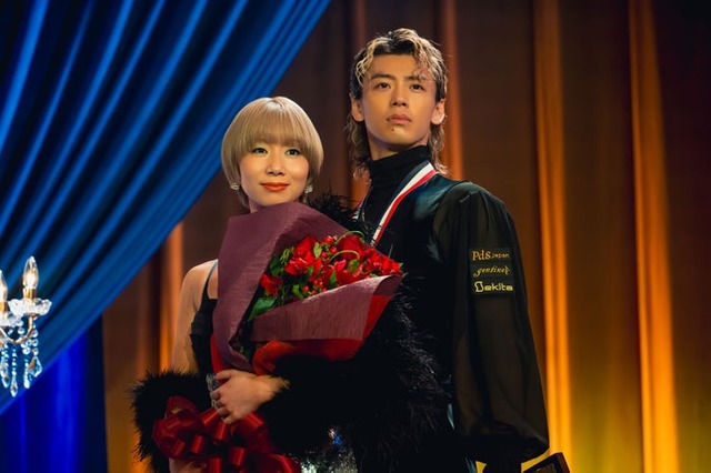 土居志央梨、竹内涼真（提供写真）