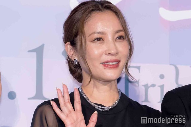 瀬戸朝香（C）モデルプレス