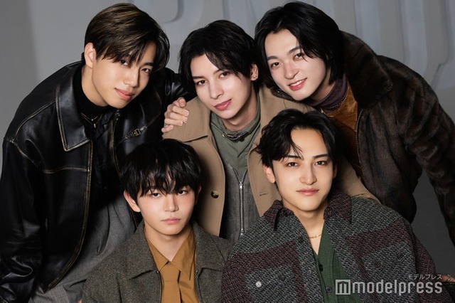 （上段左から）GOICHI（ゴイチ）、ADAM（アダム）、RUI（ルイ）（下段左から）TAIKI（タイキ）、KANON（カノン）／STARGLOW（C）モデルプレス