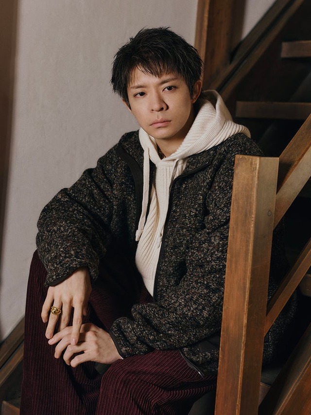 岸優太「BANANA REPUBLIC HOLIDAY 2025」（提供写真）