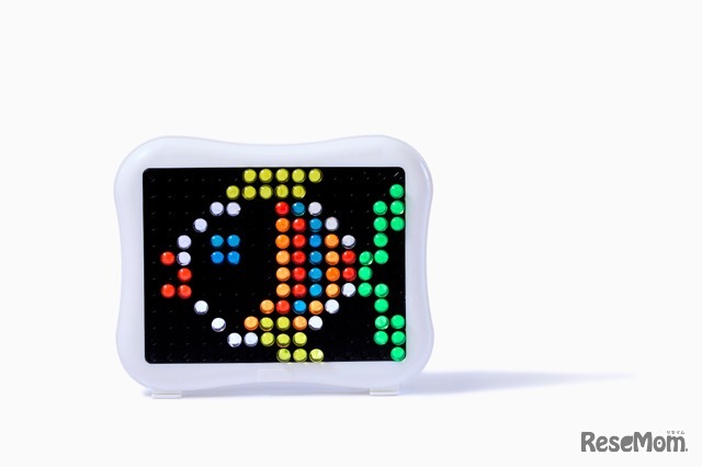 ユニバーサル賞「イルミネーション・モザイク」ケルチェッティ社（イタリア）／ボーネルンド（東京都）