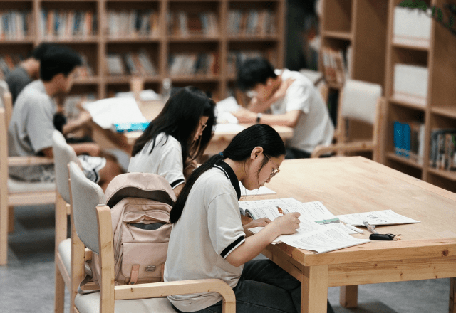 韓国で…食品が置かれた図書館⇒”100種類以上”のラインナップに「見てるだけでワクワク」