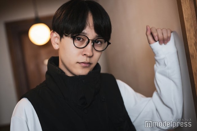 モデルプレスのインタビューに応じた野本響葵さん（C）モデルプレス