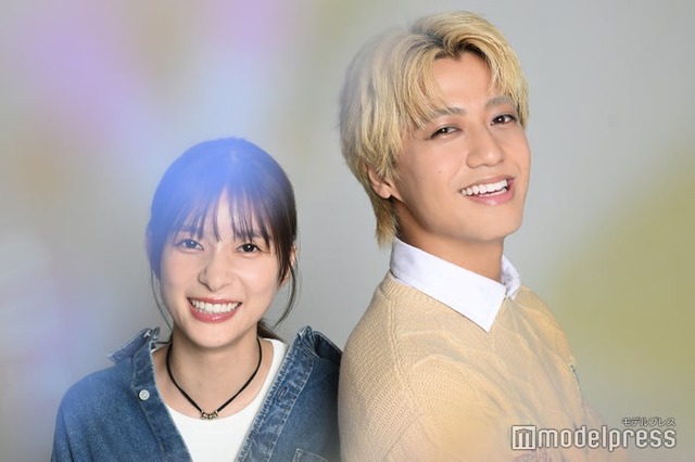 インタビューに応じた芳根京子、高橋海人（C）モデルプレス