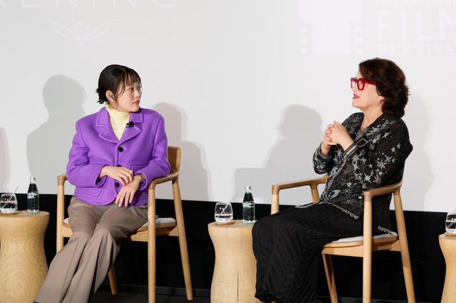 ケリング「ウーマン・イン・モーション」トーク