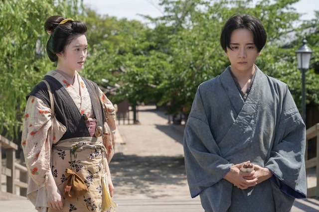 高石あかり、板垣李光人「ばけばけ」第30話（C）NHK