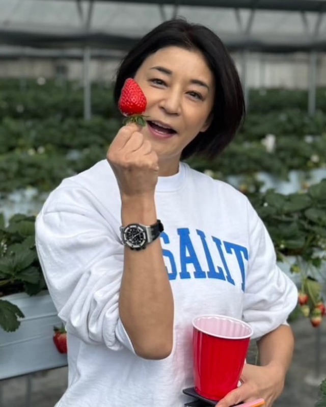 高嶋ちさ子Instagramより