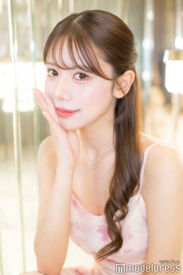 「BARCELONA 桃李」白雪つき（C）モデルプレス