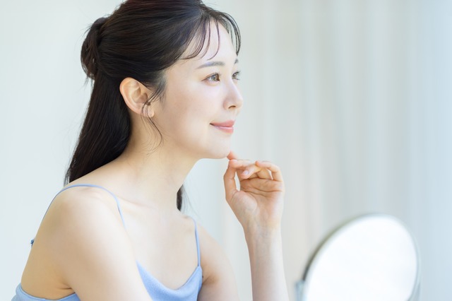 「オバ見え乾燥肌」が変わる！専門家に聞いた”はちみつ美容”の実力は、どれくらい？