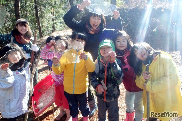 冬の信州こども山賊キャンプのようす