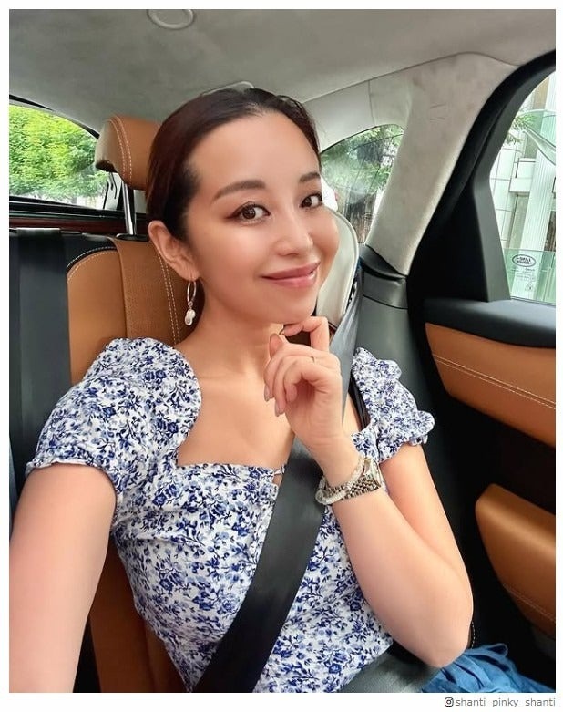 PINKY公式Instagramより