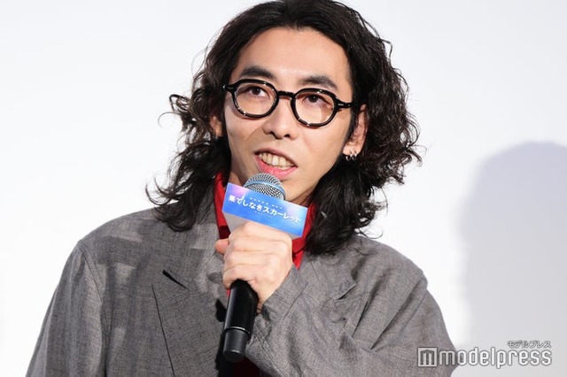 「果てしなきスカーレット」初日舞台挨拶に出席した柄本時生（C）モデルプレス