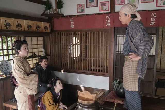 高石あかり、トミー・バストウ、野内まる、生瀬勝久「ばけばけ」第42話（C）NHK