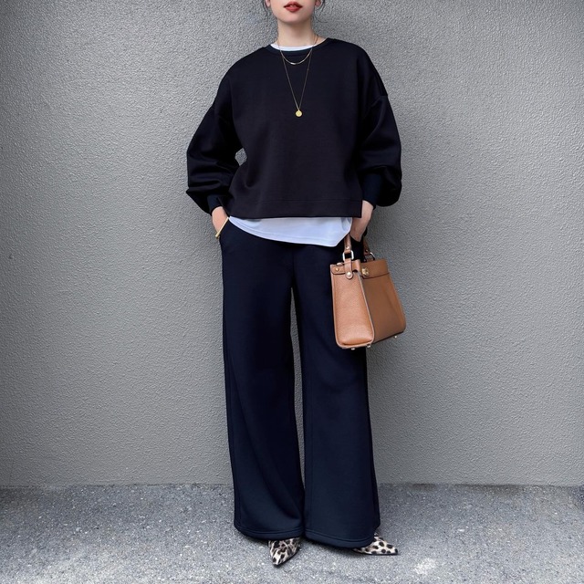 着心地ときちんと感を両立。【GU】きれい見えスウェットパンツが良い！【40代の毎日コーデ】