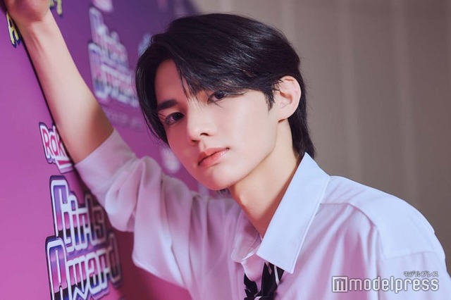 モデルプレスのインタビューに応じた輝（HIKARU）（C）モデルプレス