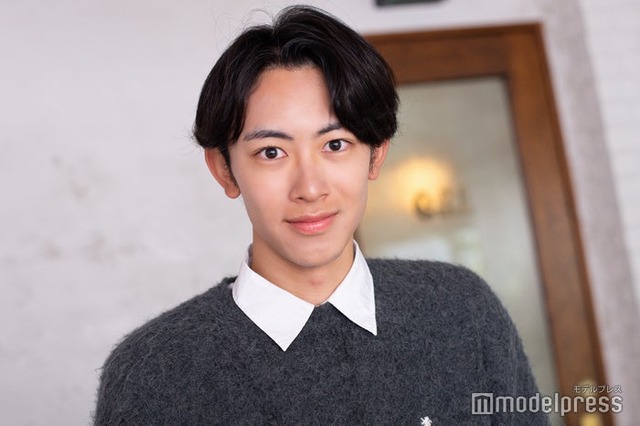 モデルプレスのインタビューに応じた長瀬史聖さん（C）モデルプレス