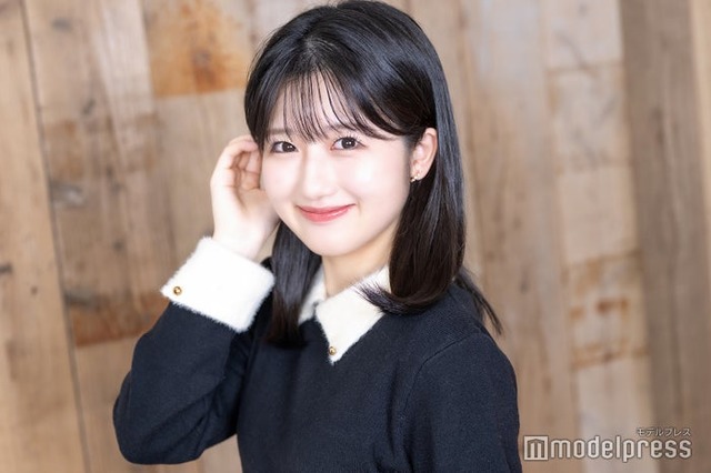 モデルプレスのインタビューに応じた須賀ありささん（C）モデルプレス