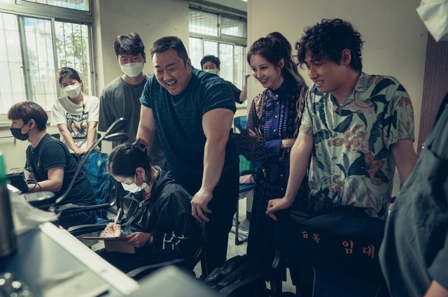 『悪魔祓い株式会社』メイキング　©2025 LOTTE ENTERTAINMENT & BIG PUNCH PICTURES & NOVA FILM ALLRIGHTS RESERVED.